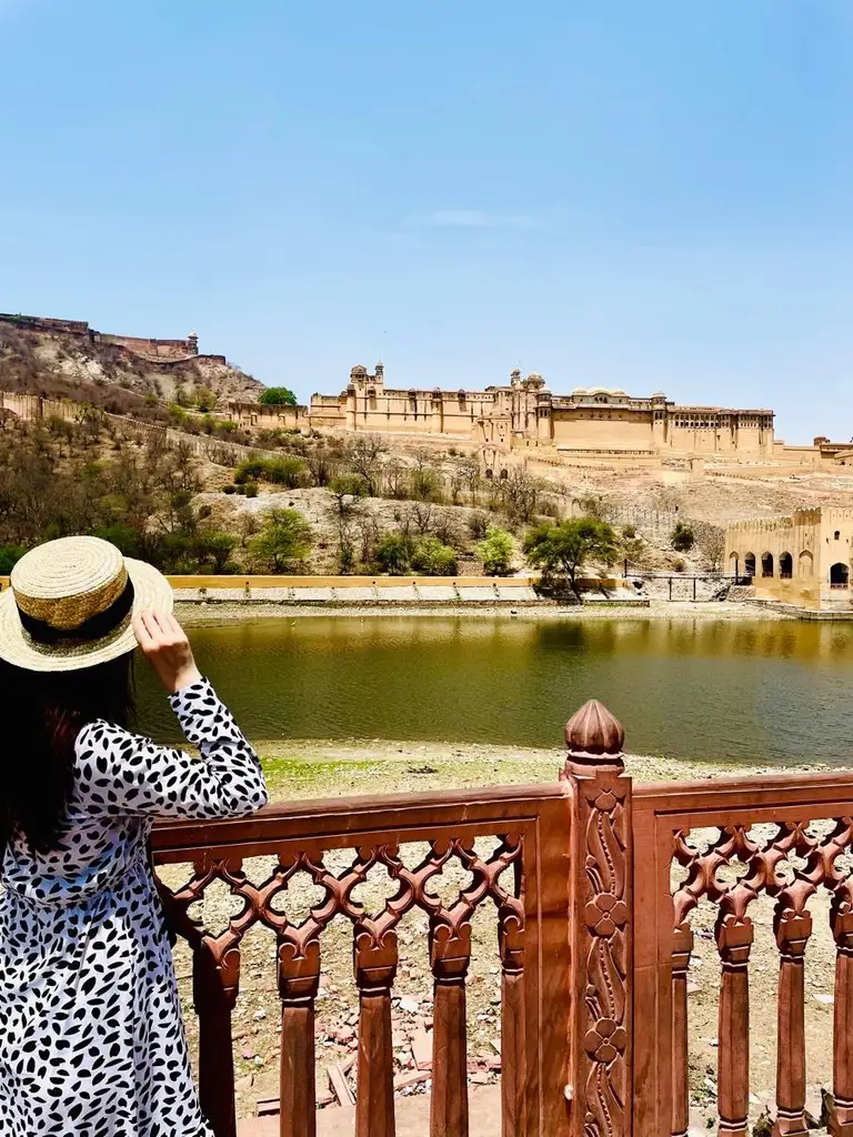 From Agra: Private Exclusive Jaipur City Tour by Car