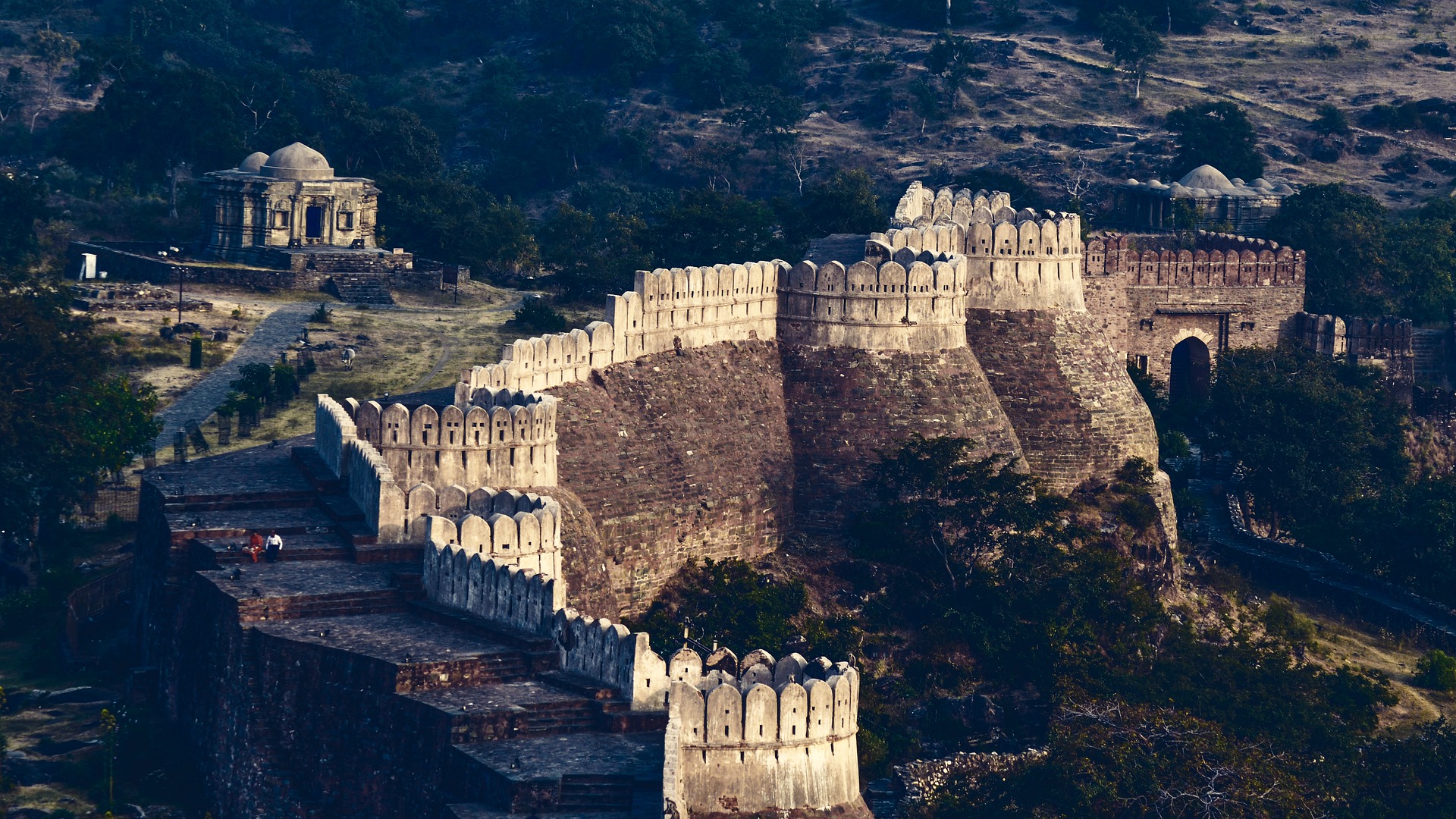 Kumbhalgarh & Ranakpur Day Tour from Udaipur